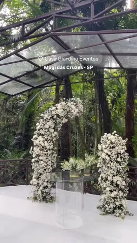 Que sonho casar nessa capela de vidro 🥹💍 #planejandocasamento #lugaresparacasar #casagiardino #casamentoaoarlivre #casamentosp #interiordesp 