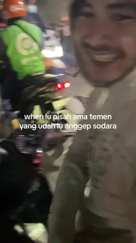 dan sesedih apapun momennya tetep usahain ketawa #fypシ #beranda 