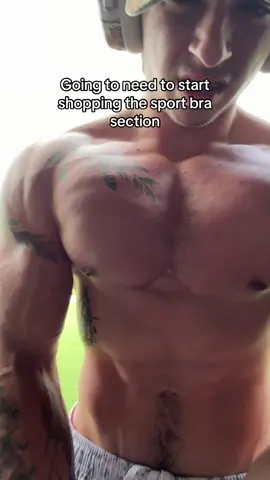 Becoming a safety hazard #fyp #GymTok #bodybuilding #trending 