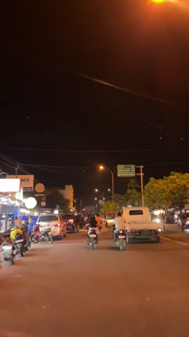 Padang dan segalanya.. #padang #vibes #aesthetic #fyp #foryou #foryoupage 