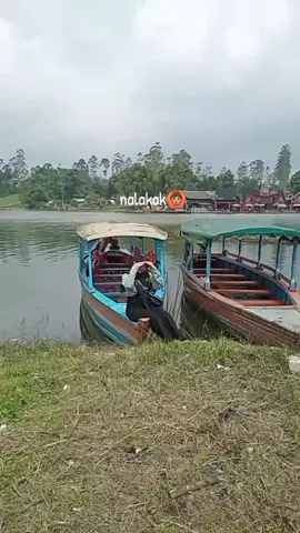 pokus sama perahu nya