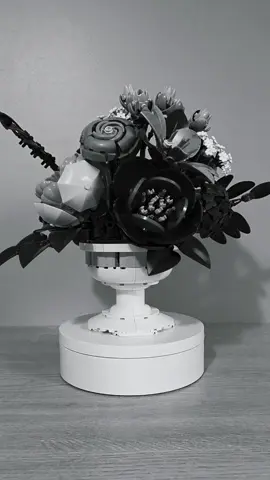 Mon nouveau lego : La composition florale comprenant 1161 pièces ! 𝔻𝕖𝕤 𝕔𝕒𝕞é𝕝𝕚𝕒𝕤, 𝕕𝕖𝕤 𝕡𝕚𝕧𝕠𝕚𝕟𝕖𝕤, 𝕕𝕖𝕤 𝕙𝕠𝕣𝕥𝕖𝕟𝕤𝕚𝕒𝕤, 𝕕𝕖𝕤 𝕘𝕪𝕡𝕤𝕠𝕡𝕙𝕚𝕝𝕖𝕤, 𝕕𝕖𝕤 𝕣𝕖𝕟𝕠𝕟𝕔𝕦𝕝𝕖𝕤, 𝕕𝕖𝕤 𝕓𝕠𝕦𝕧𝕒𝕣𝕕𝕚𝕖𝕤 𝕖𝕥 𝕕𝕖𝕤 𝕝𝕪𝕤 💐 10345 💰 109,99€ Tu aimes ? 🌱🌷 #legofleurs #legobotanicals #lego #fleurs # #botanical #lacompositionflorale #10345 #legofrance @LEGO 