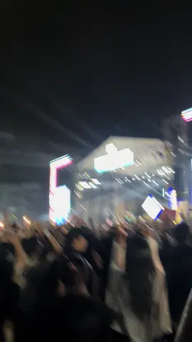 tembak langit+hujan behh 🔥 #dsocialfest #serang #alunalunserang #aloy #garryang #nikojunius 