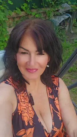 Nur, wenn du mehr willst als nur TikTok. 📍 Insta oben in der Bio → Dann den Link klicken. Mehr sag ich nicht. 😘 #ChrissyRedet #NichtFürJeden #NurFürMutige #TikTokIstVorspiel #LinkImInsta #VerführungMitWorten #InstaGeheimnis