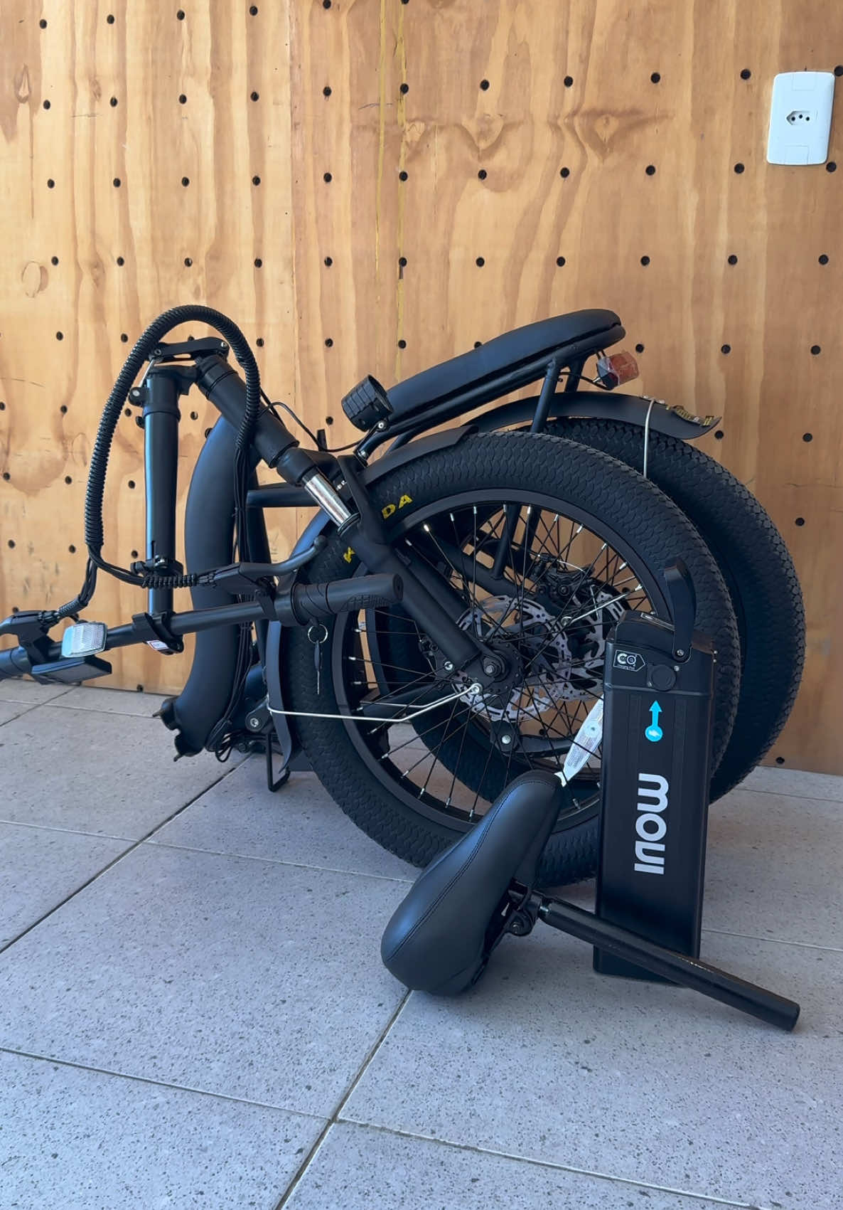 Conhece a Bicicleta elétrica que desmonta?  Essa é a Quick 3! Você que gosta de viajar e sempre quis levar seu modelo elétrico junto, agora é possível! Fale com nossa equipe e saiba mais! (21)995507788 contato na Bio. #bicicletaeletrica #ebike #praticidade