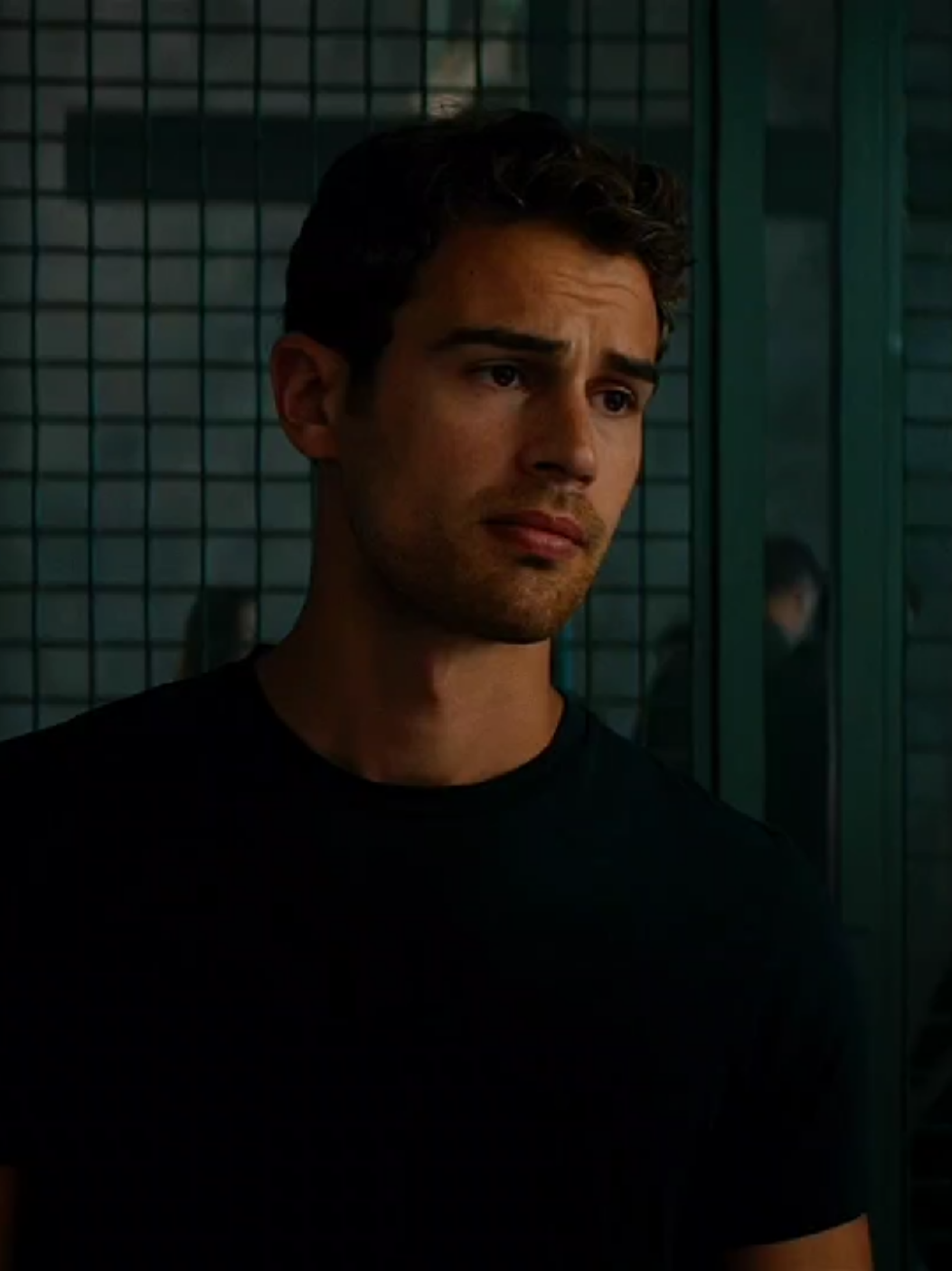 Tobias🙏🏼 #tobiaseaton #theojames #allegiant #myman #ineedhim #attractive #olderman #fyp #viral 