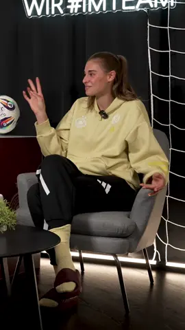 1,5 Assists für Carlotta 🫡🕺#dfbfrauen #weuro2025 