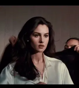 #fyp #goviral #fouryoypage #fouryou #monicabellucci #edit #beauty #larifa #blowup #blowup? 