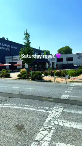seeing @itsangiefool made my day 💜 #baltimore #restday #reset 