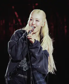 her performance 🔥🔥 || #blackpink #blackpinkedit #blackpinkgoyangstadium2025 #blackpinkworldtour #kpopfyp #edit #rosé #roseblackpink blackpink goyang stadium deadline blackpink concert 2025 5 july 