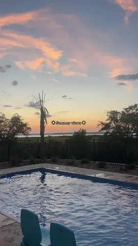 Summer slows to an end #Summer #vacation #foryoupage #foryou #beachvibes #beach #sunset #nature 