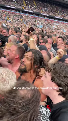 Jason Momoa joined the pit after introducing Pantera then crowd surfed out. #Pantera #JasonMomoa #BlackSabbath 