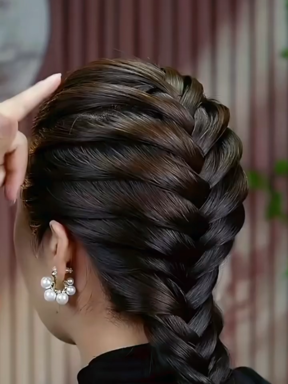 hair style #CoiffureTendance #IdéeCoiffure #CheveuxParfaits #StyleDeCheveux #BeautéCapillaire #HairGoals #HairstyleInspo #HairTransformation #BraidsAndStyles #HairFashion #FrisurenTrends #HaarStyling #SchöneFrisuren #HaareLieben #ZöpfeUndStyles #foryou #foryoupage #viral #tiktokhair #trend髪 #France #USA #Germany #UK 