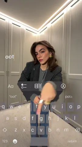 ★ fit checkkk ★ outfit inspo de hoje cheio de sobreposições pra aguentar o friozinho da noite e muitosss acessórios :)) gostaram? #FashionTikTok #winteroutfit #outfitcheck #OOTD #outfitideas #fyp #lookdodia #dailyoutfits #inspiraçãodelooks  #creatorsearchinsights 