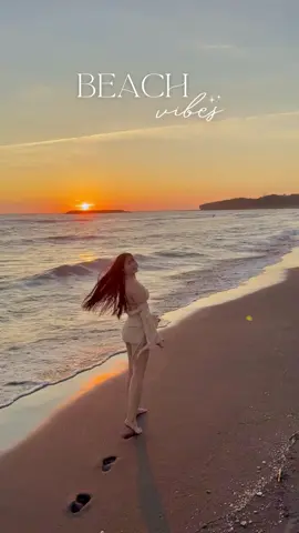 Golden hour glow up on my 31st birthday 🎂😍 Another year older but still chasing sunsets. 🌅 Thank you Lord Im so blessed 🙏🥹 #fyp #fypシ #foryou #foryoupage #mytherapy #trending #viral #taiwan #kaohsiung #birthdayshoot