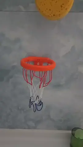 Bath time basketball #kidsoftiktok #basketball #toysforkids #bathtime #bathtimebasketball #funtoys #tiktokshop 