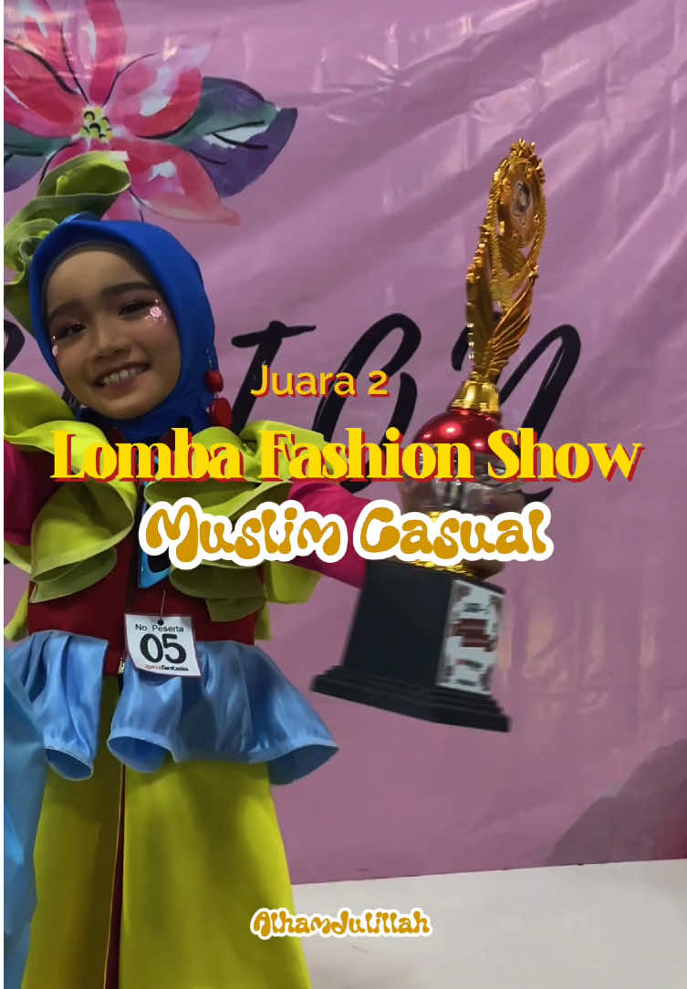 🏆🥈Juara 2 Lomba Fashion Show  Tema baju muslim casual Saint Madeleine Romeesa Bastian Minggu, 23 Februari 2025 Menikmati perlombaan dengan gembira sambil bermain bersama hewan reptil seru sekali😍😍