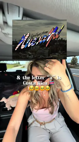 I got a little too excited, I know it’s not all Latinos flags but it’s definitely some that barely ever get mentioned 🥺 The message this music video gives is amazing. I absolutely love when big artists use their platforms to speak up on what’s happening out in the real world. If you haven’t watched it, please go 🥹🔊 #badbunny #nuevayol #music #latina #lyricstranslation @Bad Bunny te amo, por si no sabías ✨