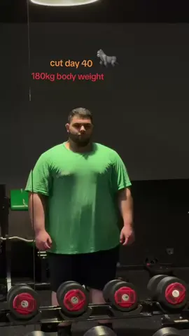 #gym #fy #fyp #fypageシ #explorepage✨ #كمال_الاجسام #bodybuilding #powerlifting #cutting #loseweighttips 