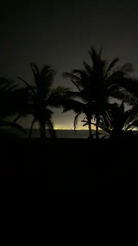 وحـشـتني سواليفك وحشة شوفتك اكثر… #4u #road #dark 