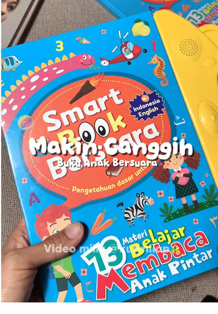 Cocok banget nih untuk belajar anak karena anak yang mudah penasaran jadi bisa langsung pencet aja😍 #smartbookbersuara #smartbook2bahasa #smartbook #bukupintar #bukubersuara #bukuanakmurah #bukuanakanak 