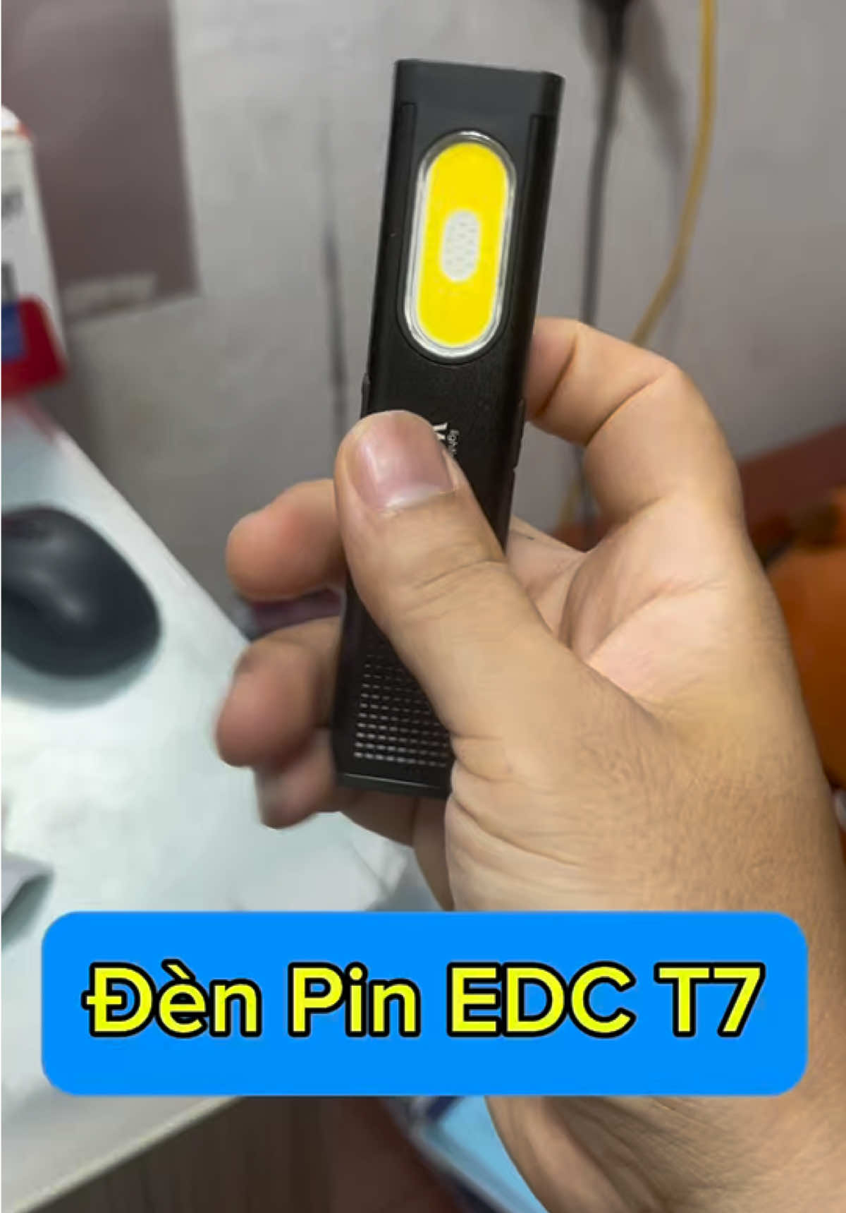 Đèn Pin Mini EDC Flashlight Warsun T7#bieumetechledlight #denpin #denpincamtay #fyp #tiktok 