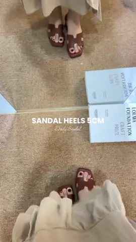 Akhirnya yang kita tunggu” restok🫢 #sandalwanita 