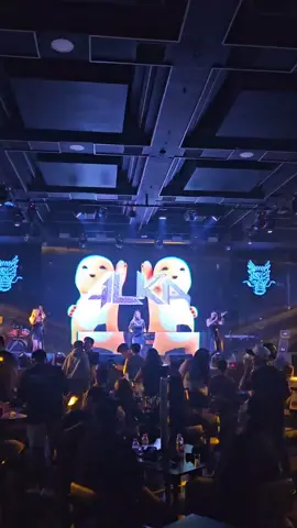 Jangan ragu kalo mau malam mingguan disini…#clubmalamsurabaya #surabayanightclub #party #surabayahitz #nightlife #ktv #room #djremix #djalkaflow #breakbeatmusic #club #lounge #ktv 