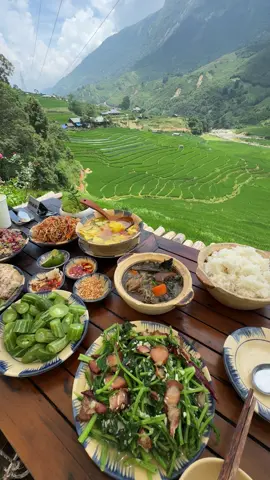 Bữa cơm ngon tại Sailing SaPa 😘 🍚🌽🍑☕️🍭🍎#nhuan2408 #ViệtNam #sapa 