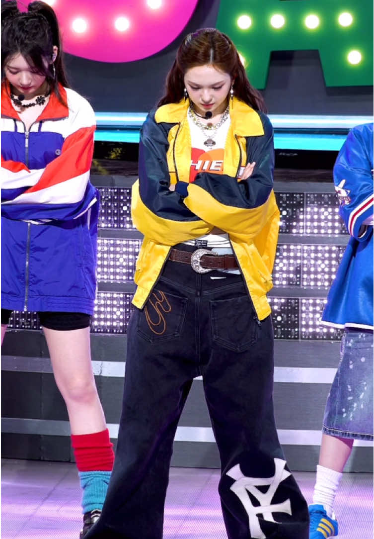 [안방1열 직캠4K] 베이비몬스터 치키타 'HOT SAUCE' (BABYMONSTER CHIQUITA FanCam) @SBS Inkigayo 250706 #CHIQUITA #BABYMONSTER #FANCAM 