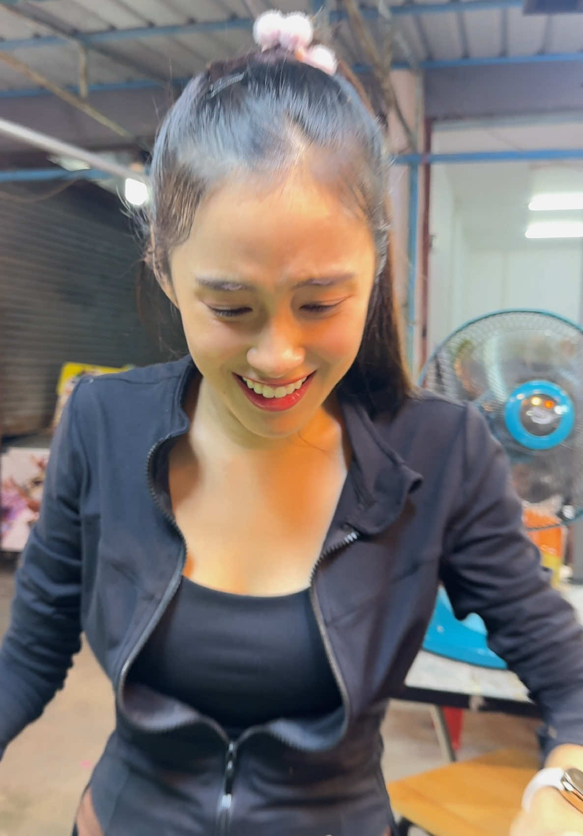 โรตีสายไหม ver. มีกำลังใจสุดๆ 5555  “ไม่เป็นไร, ได้ ได้, ได้นะ, ได้อยู่” 😂  ##โรตีสายไหม#อยุธยา ##เก๋ไก๋#อร่อย   