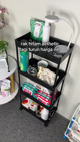 Rak hitam turun harga nih #rakkosmetikmurah #rakserbaguna #rak4susun #kamaraesthetic #yzxcba 