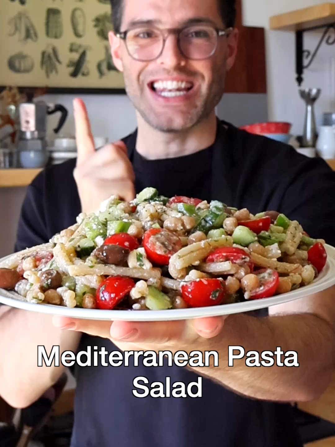 Greek Pasta Salad. Full recipe on hilltoprecipes.com #pastasalad #mediterraneandiet