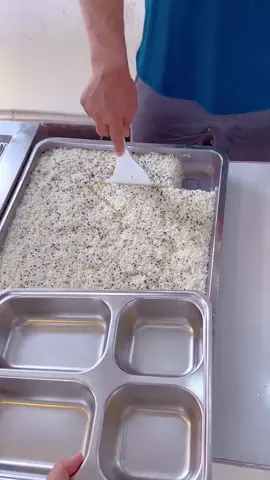 西班牙鲭鱼，不喜欢的就送人吧。最后，红豆汤或者绿豆汤……