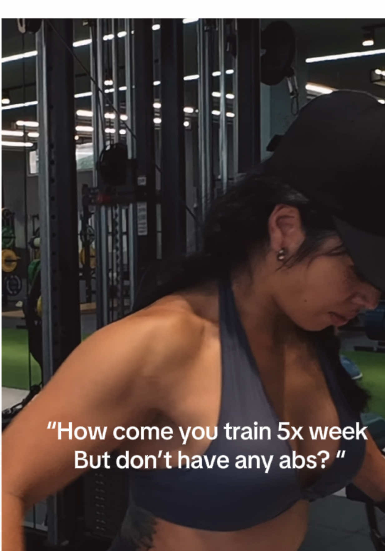 Can’t help myself but eat whatever I see looks and smells good! 🤤 #Fitness #danang #vietnamgym #gymhumour #vietnamfitness #Foodie 