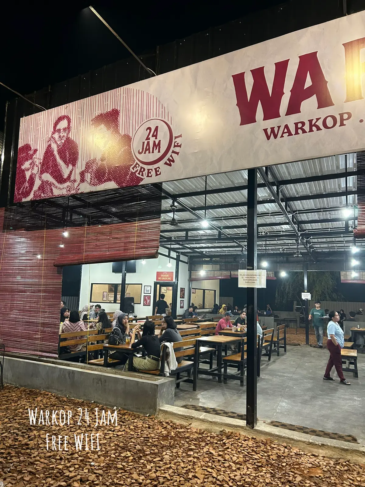 Salah satu rekomendasi nongkrong di warkop wilayah Pamulang! #makan #warkop #makananviral #bestie #warmindo #fypシ 