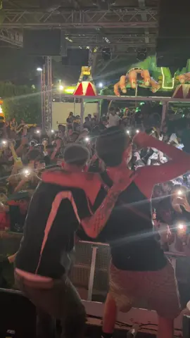 QUA SOTTO IMPENNANO @22simba @Promessa 