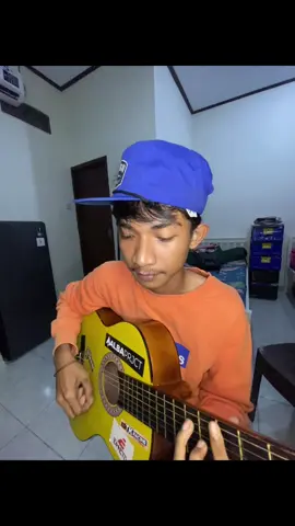 lia ade nona makin gagah bikin kaka jadi suka #tabolabale #liaadenomakingagah #coversongs #gitarcover #soundviral 