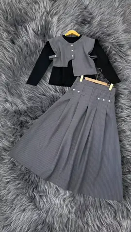 🎀 Melody Set 3in1 — Tampil Modis & Elegan Tanpa Ribet! 🎀 Siap tampil cantik dan anggun ke kantor, arisan, atau hangout? ✨ Stelan 3 in 1 ini lengkap banget: atasan + rok + inner hitam ✨ Bahan wool premium, adem & jatuh cantik ✨ Model kekinian tapi tetap sopan ✨ Gak perlu ribet mix & match lagi! 📦 Free Inner 💸 Harga Spesial cuma Rp156ribuan! 💥 Diskon sampai 71%! Buruan sebelum kehabisan 💃 #OOTDHijab #SetelanCewekKekinian #MelodySet #RokWanita #BajuKerjaHijab #KoreanLook #BajuKekinianWanita #FashionWanita2025 #StelanRokWanita #TiktokShoppingID