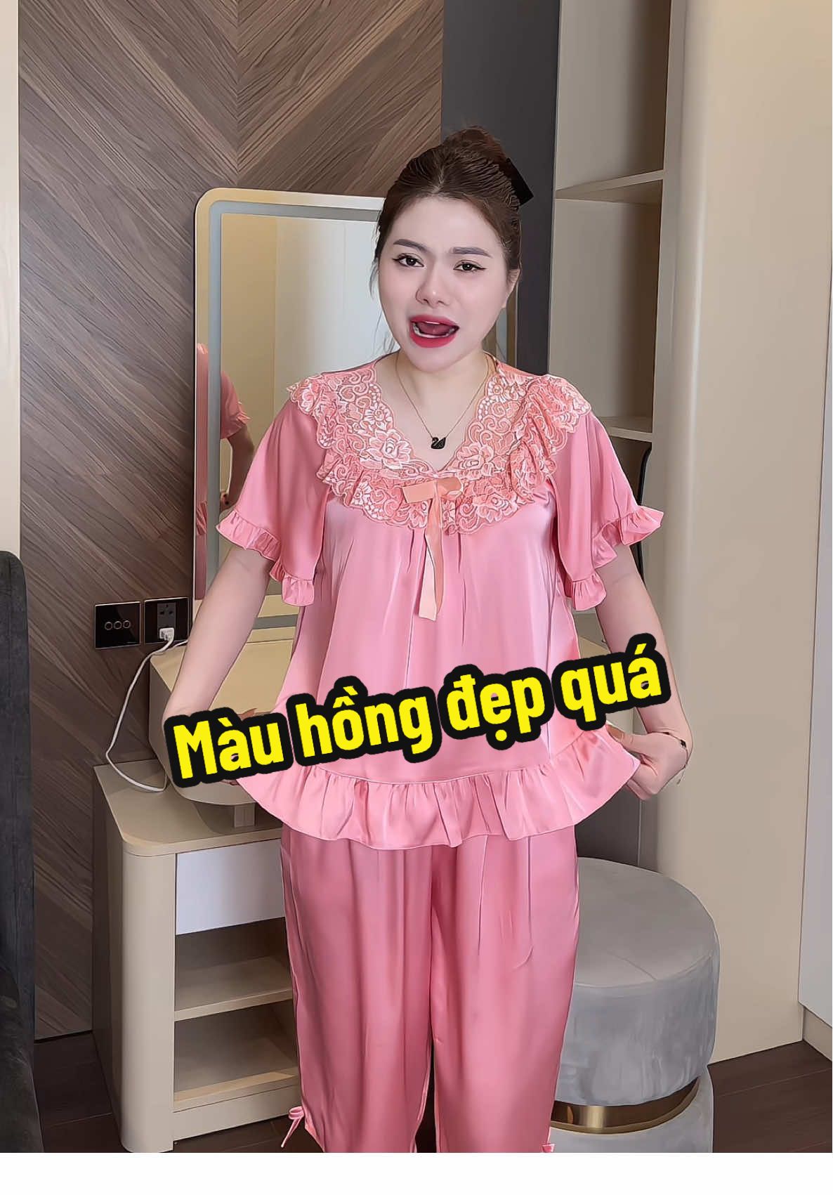 Màu hồng baby xứng đáng xu hướng hehe #thanhhangchiase 