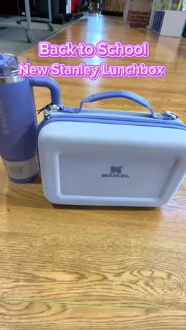 Let’s start thinking back to school!!! #stanley #stanleylunchbox #backtoschool #lunch #lunchkids #lunchideas #lunchtime 