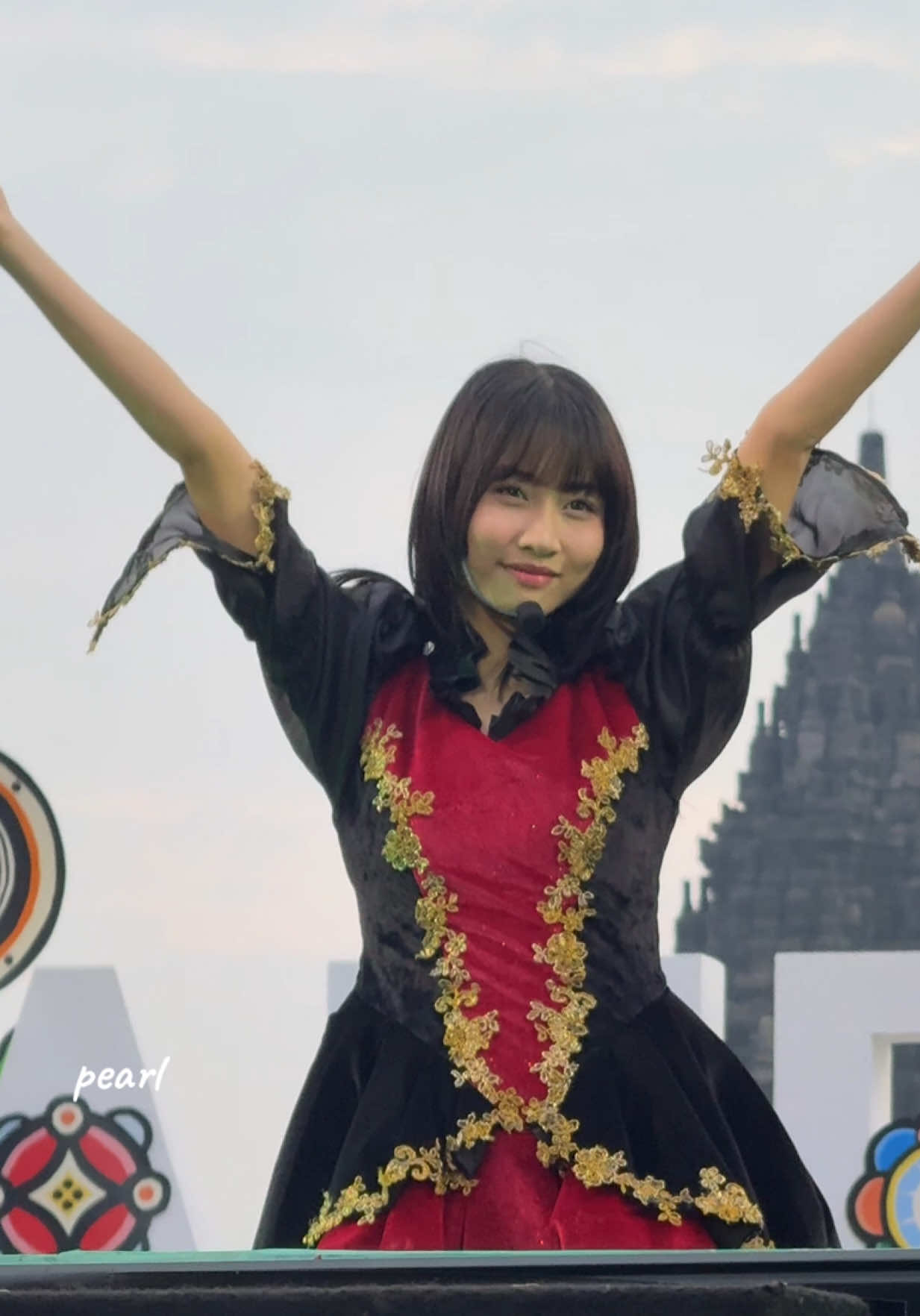 Muthe FOCUSCAM #KuSangatSuka @Prambanan Jazz Festival 2025 #JKT48ALLINTOUR #pjf2025 #prambananjazz #jkt48 #kusangatsuka #muthejkt48 #mutiaraazzahra #fyp  @mumucang 🍅  