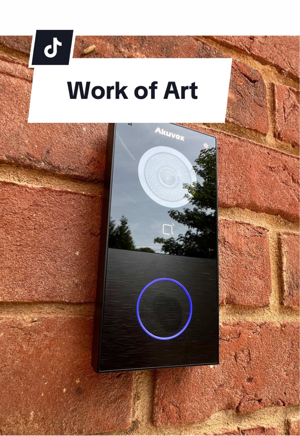 Not just a smart doorbell , this set up can be linked to a main gate or pedestrian gate to give you full access control . The screen can also run third party apps like sonos , or your cctv app. As well as looking nice this smart doorbell also has a built in card reader to allow access to a restricted area when set up properly . You can also use your smart phone via NFC or Bluetooth to allow you access via the reader in the doorbell. Smart and secure. #install #smart #Home #clean #control #safe #protect #access #security #camera #staysafe #cloud #remote #building #project #renovation #luxurylifestyle @akuvox_uk