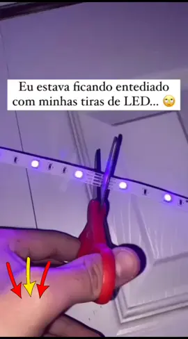 🎵 Luz que dança com a música! Essa fita LED RGB Bluetooth é completa: muda cor, tem app, controle remoto e ainda pisca no ritmo do som! Ideal pra transformar qualquer canto da sua casa num verdadeiro espetáculo. 🔥 63% de desconto por tempo LIMITADO! 👇 Garante logo a tua antes que o estoque suma! #LEDRGB #FitaLED #SetupGamer #DecoraçãoTop #TikTokBrasil #QuartoEstiloso #LuzColorida #Promoção #creatorsearchinsights 