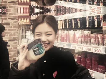 : girl friend.! #jennie #emy_luva #kkilw #thmd༘ #tns🦐🦔 #jenniekim 