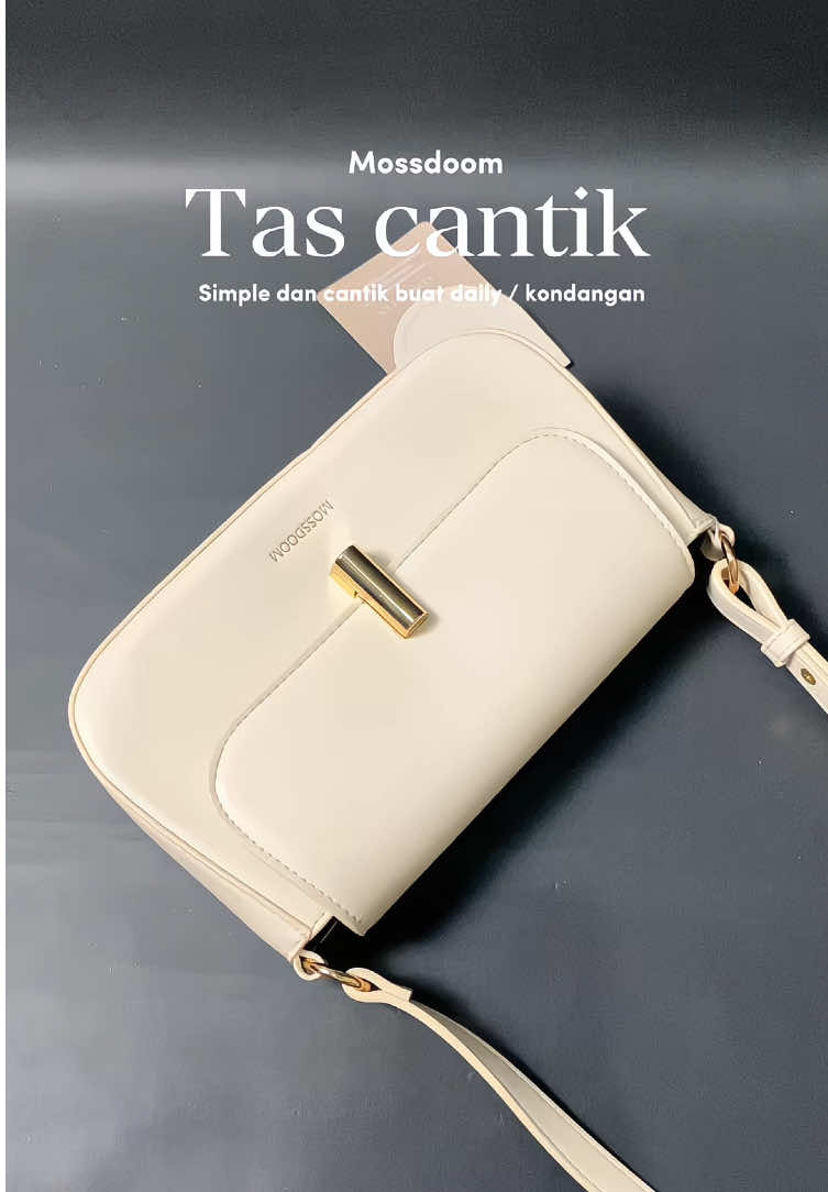 Cakep banget tasnya simple tapi elegan gitu 🤍🫶🏻 buat kondangan cakep bangetttt #taswanita #tasbahu #shoulderbag #tasbahuwanita #mossdoom #mossdoombags #tasmossdoom 