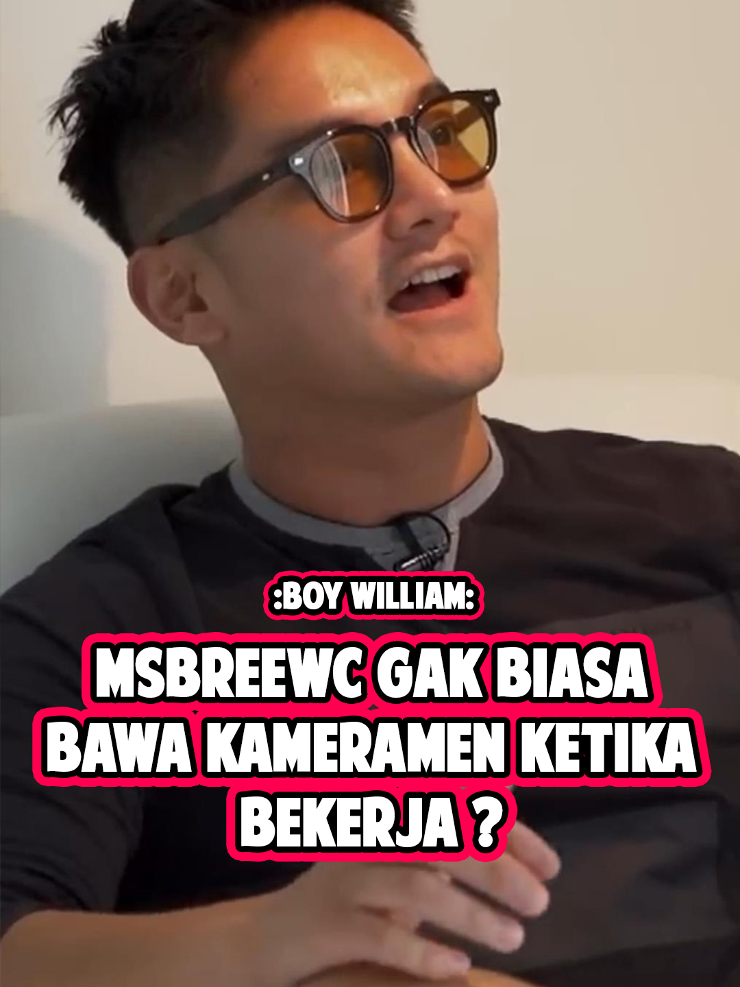 MSBREEWC menjelaskan kepada Boy William beberapa persiapan yang biasa dirinya lakukan ketika akan bekerja. MSBREEWC juga mengatakan bahwa dirinya tidak biasa membawa kameramen ketika dirinya bekerja kecuali ketika sedang kolaborasi dengan kreator lain.   Biar gak salah paham, langsung nonton full di youtube: BW #msbreewc #boywilliam #kontenkreator #kameramen