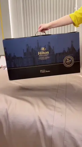 Buy 1 get 1 free genuine Hilton pillow, high quality pillow, fiber pillow #buy1take1pillow #pillow #throwpillow #aestheticpillow #hiltonpillow #tiktokfinds #fyp #bestseller #foryou 