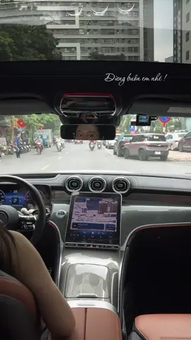Phụ nữ không cần sống trong cảm xúc của đàn ông. Thương thì bước tới, không thì quay lưng. Yêu là phải rõ ràng, không phải trò chơi đoán ý #fyp #vr #laixe #xh #oto  @thichcuontron  @thichcuontron  @thichcuontron 