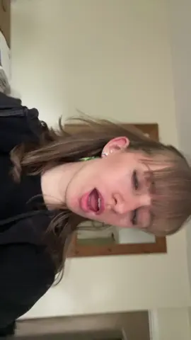 Sabrina 🩵.     #sabrinacarpenter #sabrina #hydepark #amelia #tastemusic #tastemusicvideo #formula1 #taste #amelia #fyp #foryou 